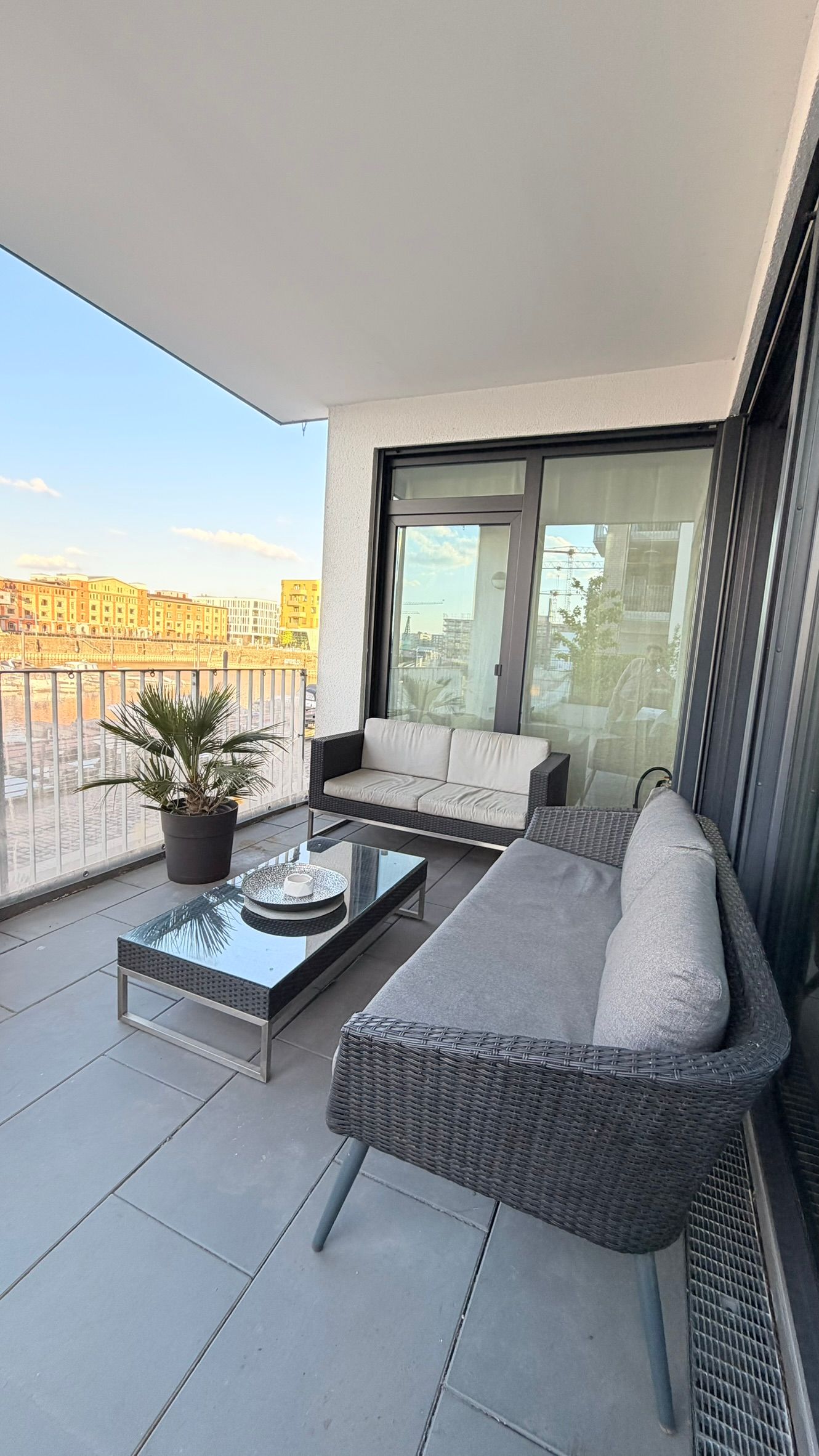  Bright & New Home In The Port Of Mainz  -  Bright & new home in the Port of Mainz  - Gallery -  1