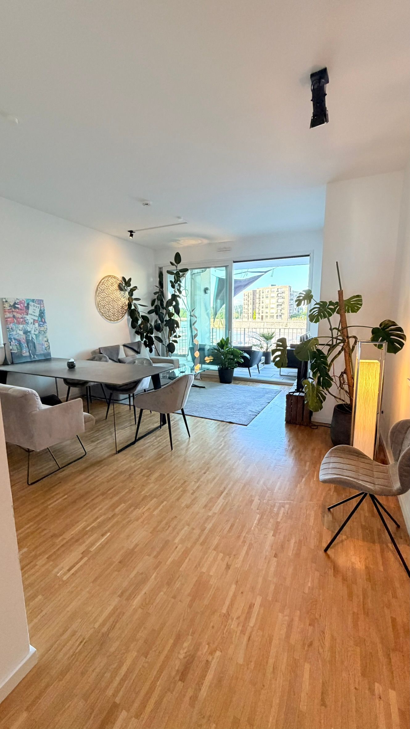  Bright & New Home In The Port Of Mainz  -  Bright & new home in the Port of Mainz  - Gallery -  14