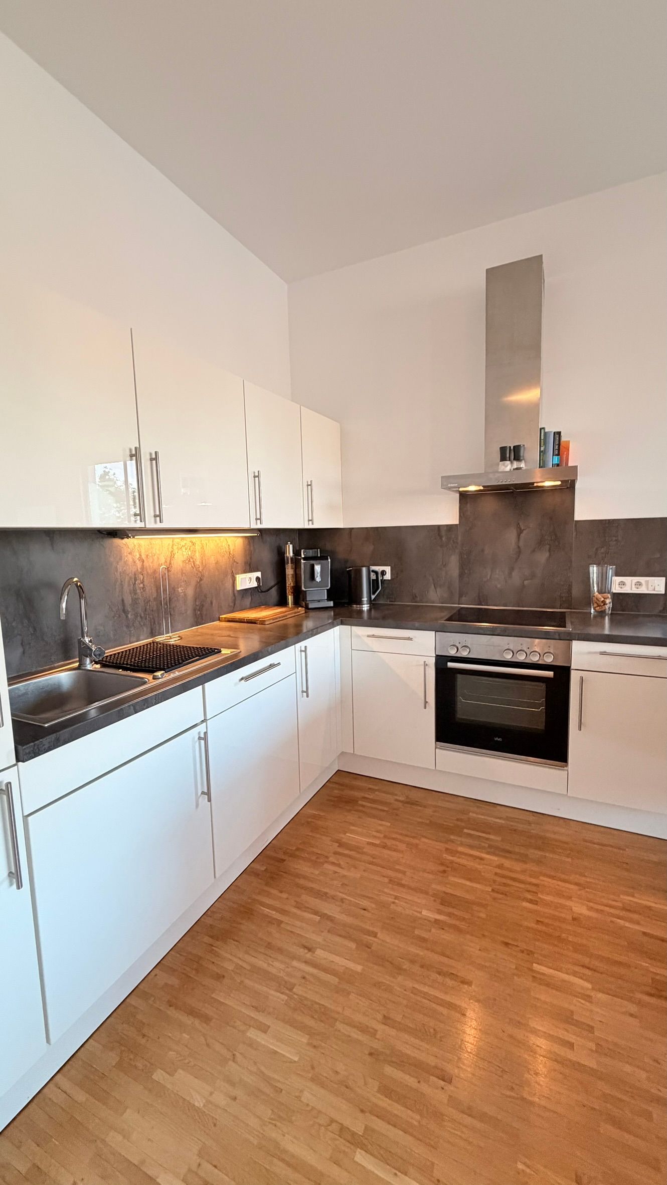  Bright & New Home In The Port Of Mainz  -  Bright & new home in the Port of Mainz  - Gallery -  9