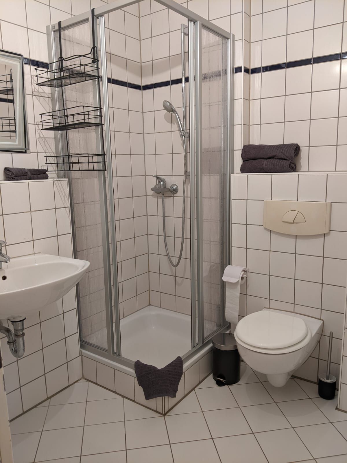  Spacious & New Suite (Dresden)  -  Spacious & new suite (Dresden)  - Gallery -  4