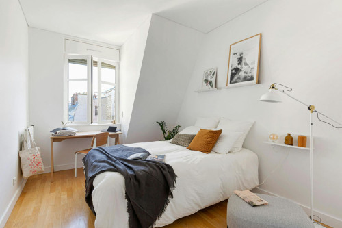 Place Édouard VII, Paris