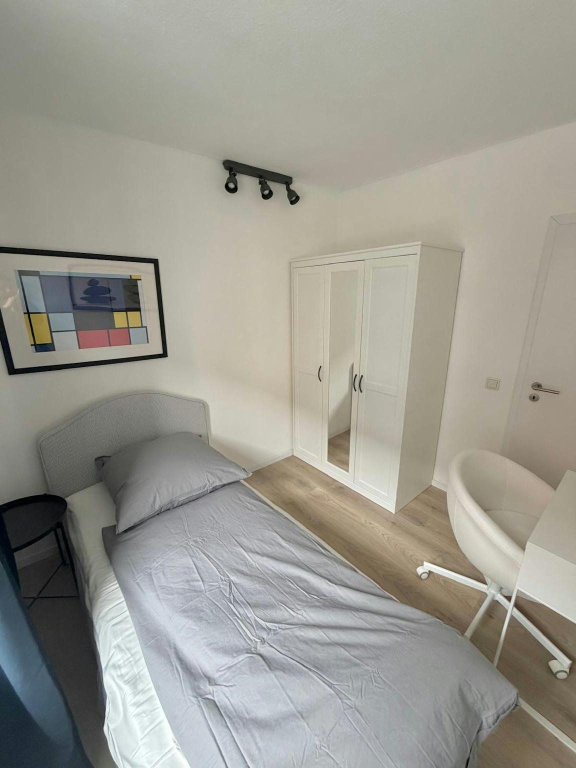  Private Room  -  Rather Straße, Düsseldorf  - Gallery -  1