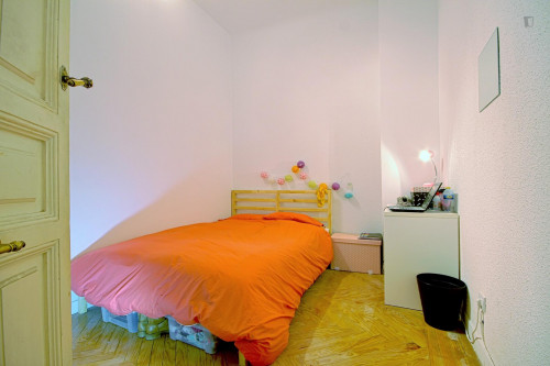 Mellow double bedroom near the historic Palacio Real de Madrid