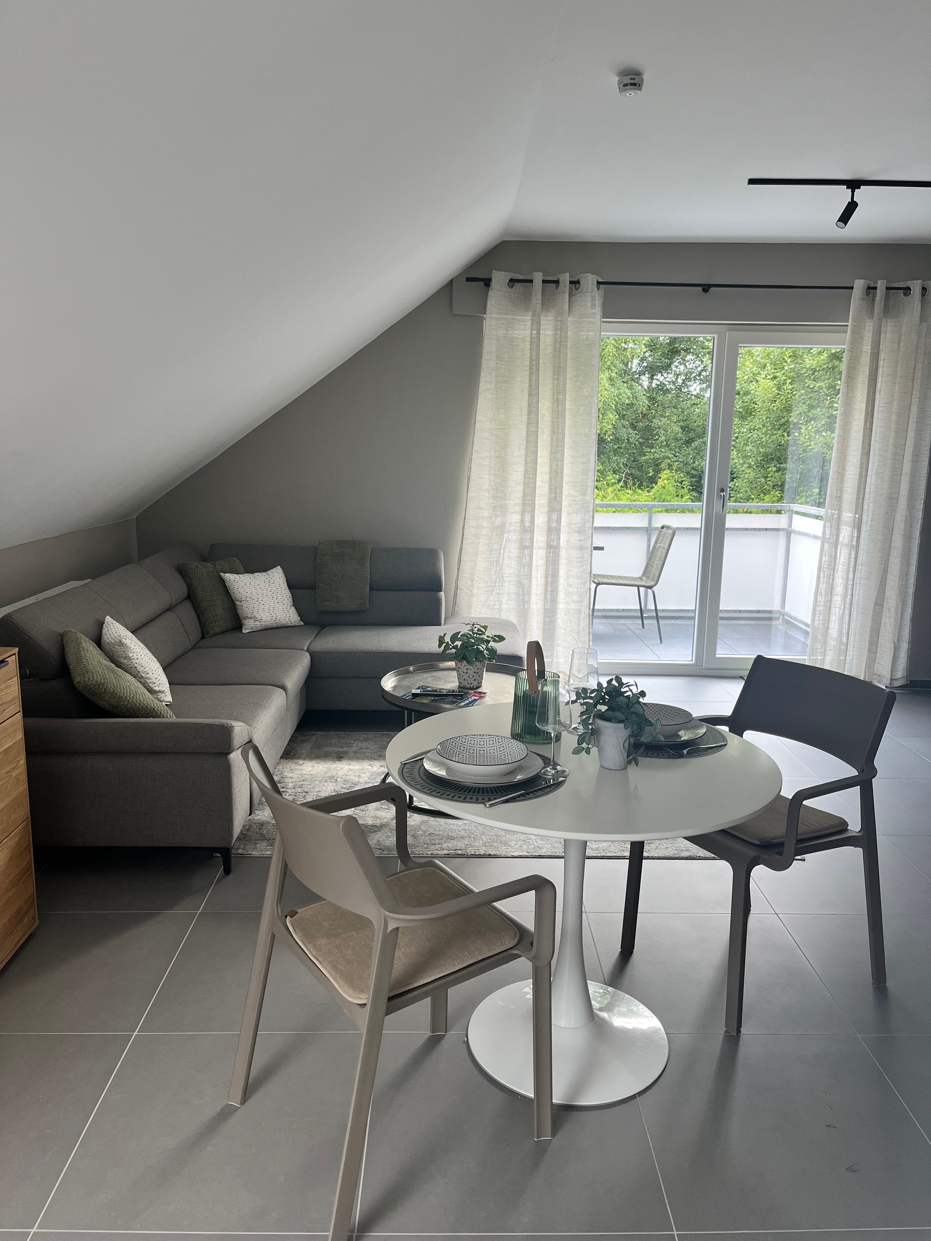  Stilvolle Dachgeschoss Wohnung  -  Stilvolle Dachgeschoss Wohnung  - Gallery -  6
