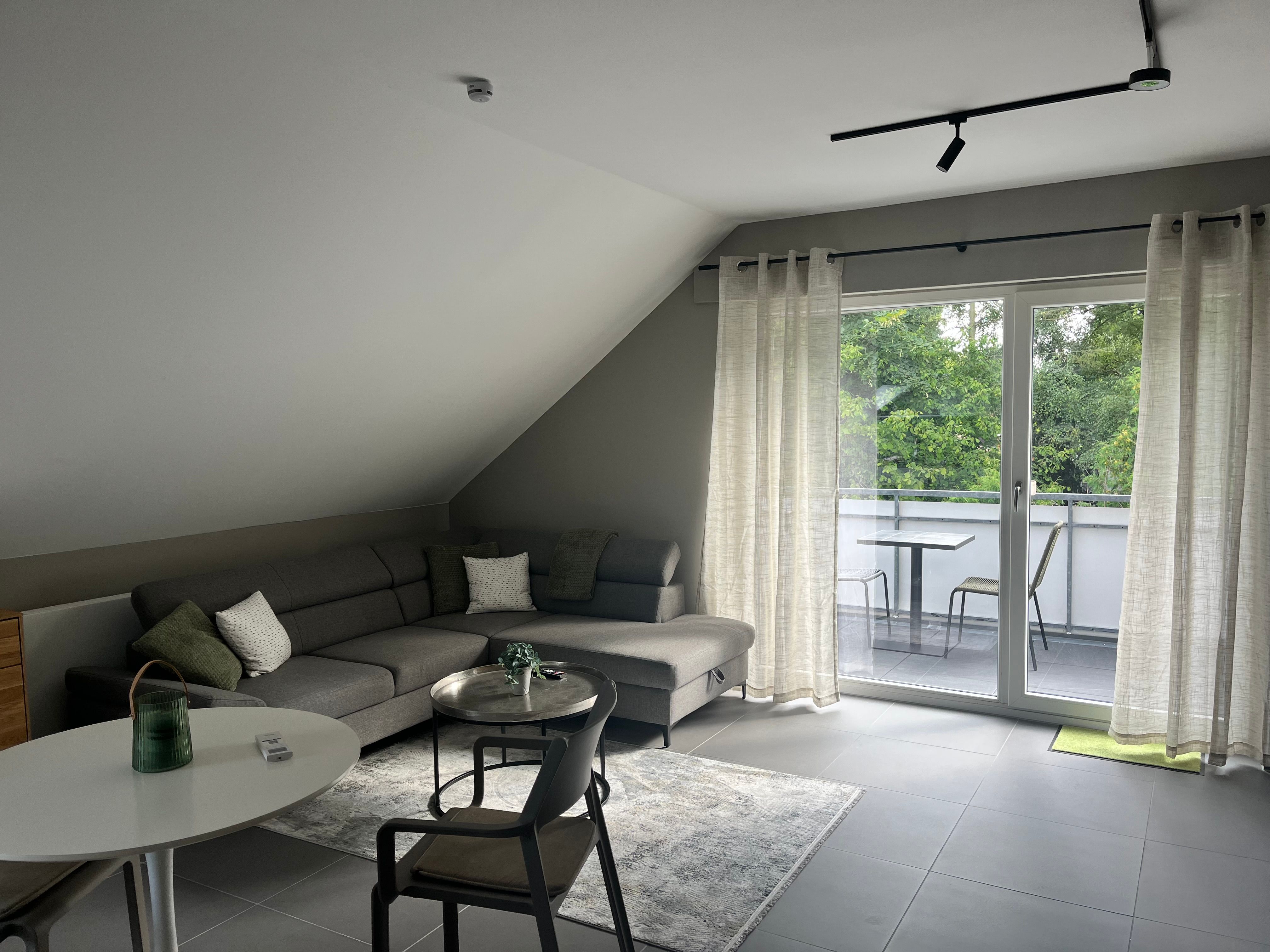 Stilvolle Dachgeschoss Wohnung  -  Stilvolle Dachgeschoss Wohnung  - Gallery -  9
