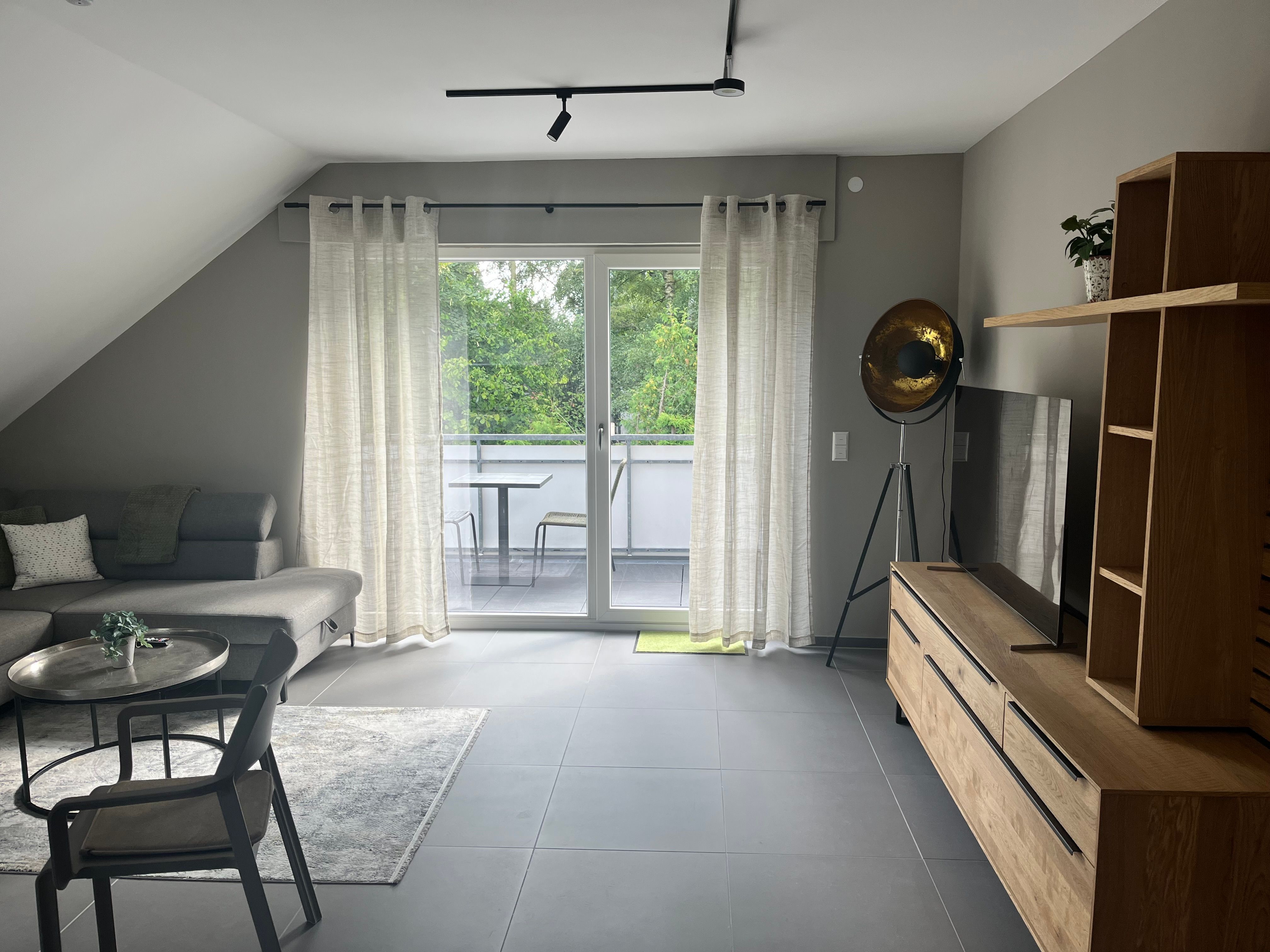  Stilvolle Dachgeschoss Wohnung  -  Stilvolle Dachgeschoss Wohnung  - Gallery -  11
