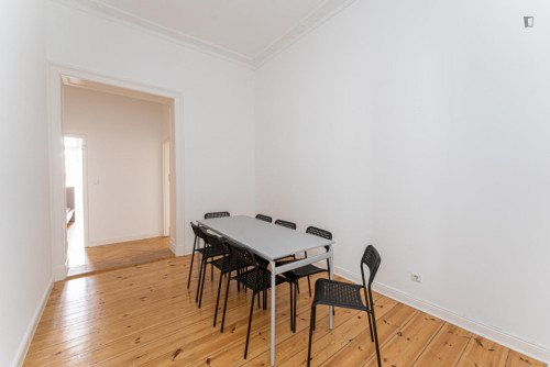 Cool single bedroom close to U Kurfürstendamm metro station  - Gallery -  4