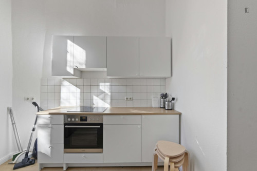 Double bedroom with a balcony, in the Schöneberg district  - Gallery -  5