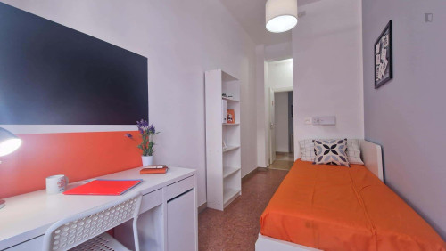 Room in Lungotevere di Pietra Papa, Roma for 156 m² with 6 bedrooms