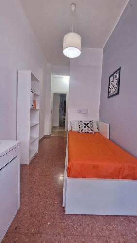 Room in Lungotevere di Pietra Papa, Roma for 156 m² with 6 bedrooms