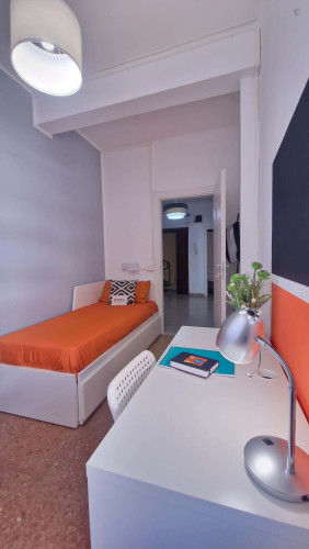 Room in Lungotevere di Pietra Papa, Roma with 6 bedrooms