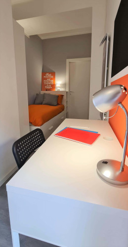 Room in Lungotevere di Pietra Papa, Roma for 155 m² with 6 bedrooms