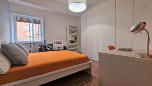 Room in Via Attilio Ambrosini, Roma for 130 m² with 5 bedrooms