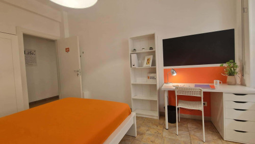 Room in Lungotevere di Pietra Papa, Roma with 6 bedrooms