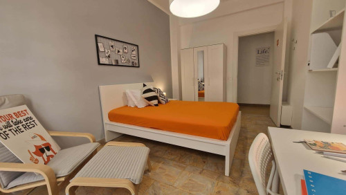 Room in Lungotevere di Pietra Papa, Roma with 6 bedrooms