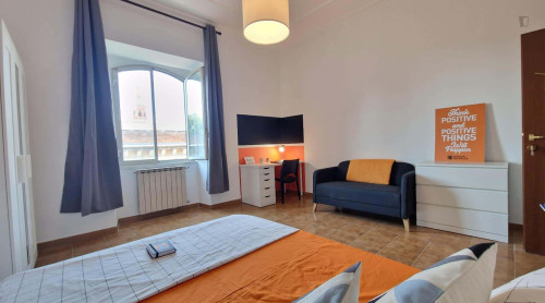 Room in Via Aleardo Aleardi, Roma with 3 bedrooms