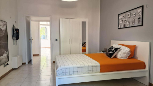 Room in Via Ostiense, Roma for 88 m² with 3 bedrooms