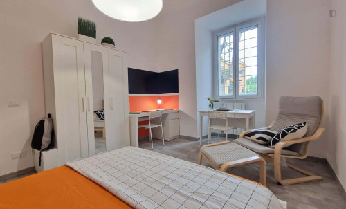 Room in Via Ostiense, Roma for 62 m² with 2 bedrooms