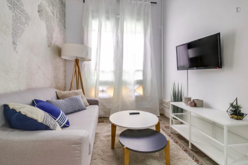 RH9-R1A Attractive single bedroom near Diagonal metro station