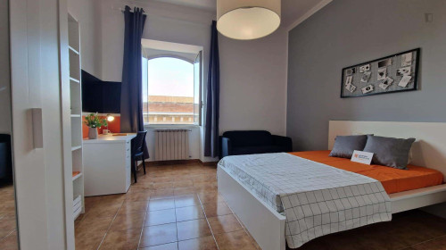 Room in Via Aleardo Aleardi, Roma with 3 bedrooms