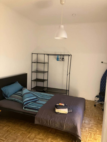 Cozy 1-Bedroom Apartment – Fully Furnished, Ideal for Couples