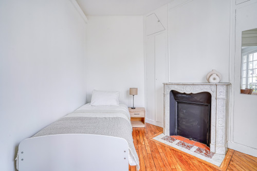 Charming 2-Bedroom Furnished Apartment Near Montmartre