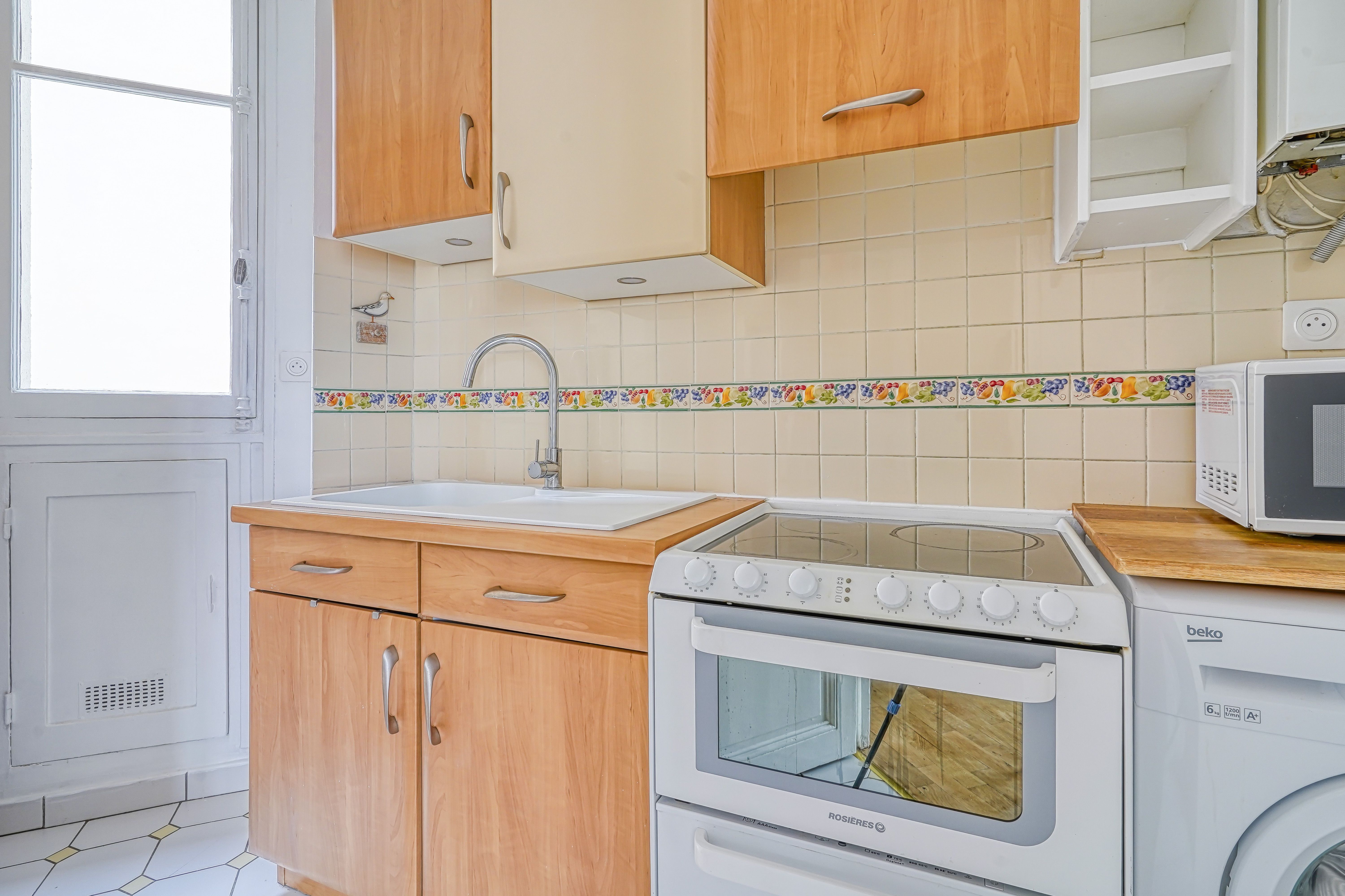 Charming 2-Bedroom Furnished Apartment Near Montmartre - Charming 2-Bedroom Furnished Apartment Near Montmartre - Gallery - 9