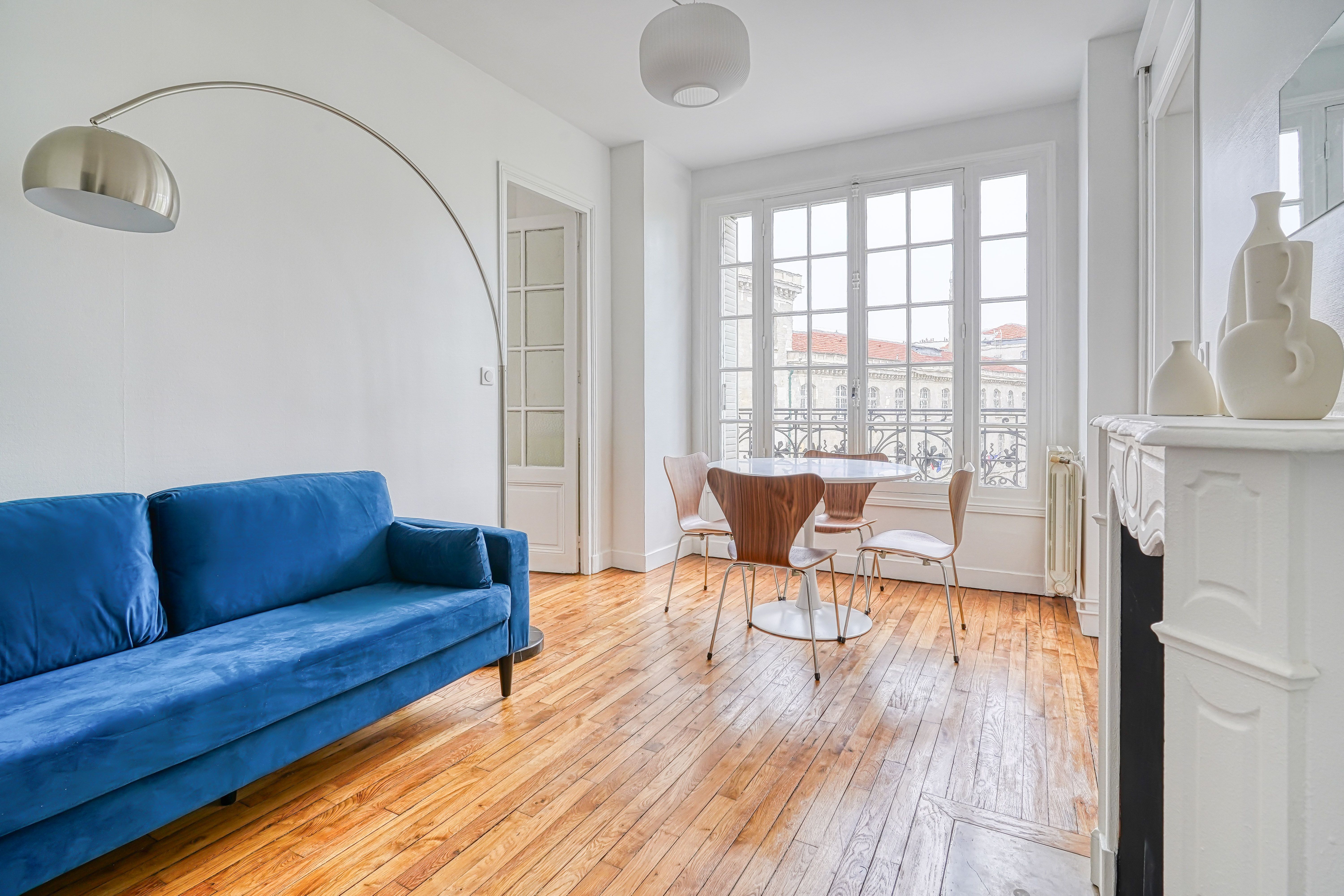 Charming 2-Bedroom Furnished Apartment Near Montmartre - Charming 2-Bedroom Furnished Apartment Near Montmartre - Gallery - 2
