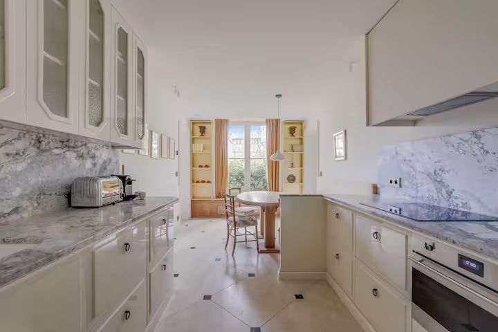  An Elegant, Practical And Ultra-Comfortable Living Space  -  An elegant, practical and ultra-comfortable living space  - Gallery -  5