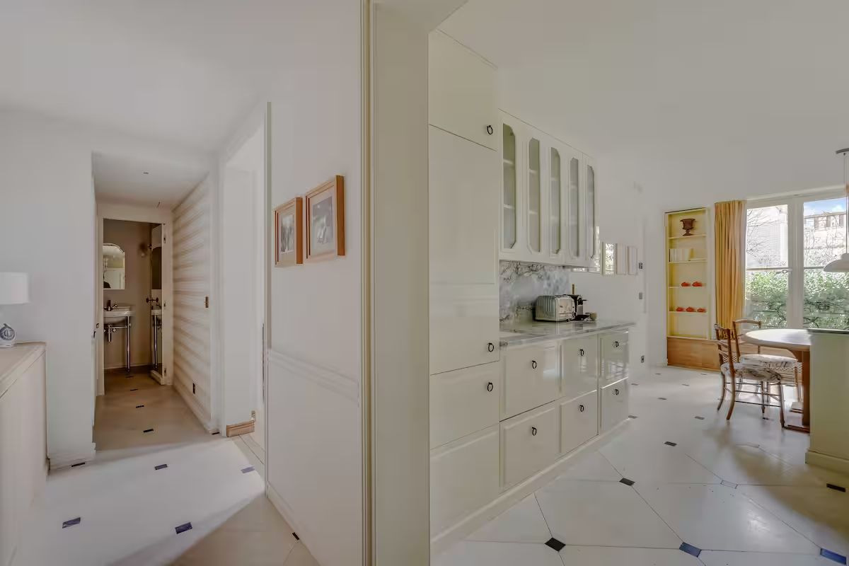 An Elegant, Practical And Ultra-Comfortable Living Space - An elegant, practical and ultra-comfortable living space - Gallery - 9