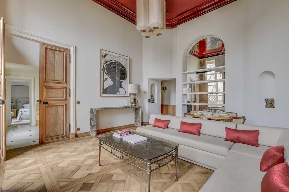  An Elegant, Practical And Ultra-Comfortable Living Space  -  An elegant, practical and ultra-comfortable living space  - Gallery -  2