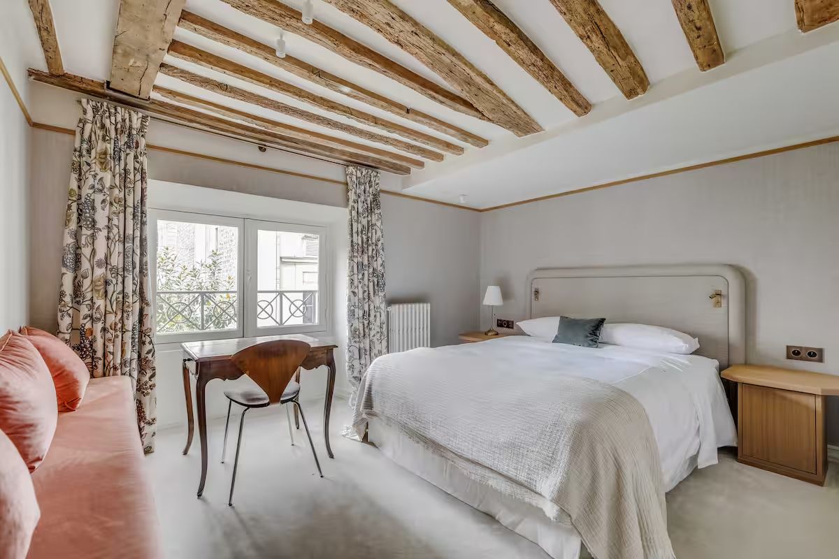 An Elegant, Practical And Ultra-Comfortable Living Space - An elegant, practical and ultra-comfortable living space - Gallery - 13