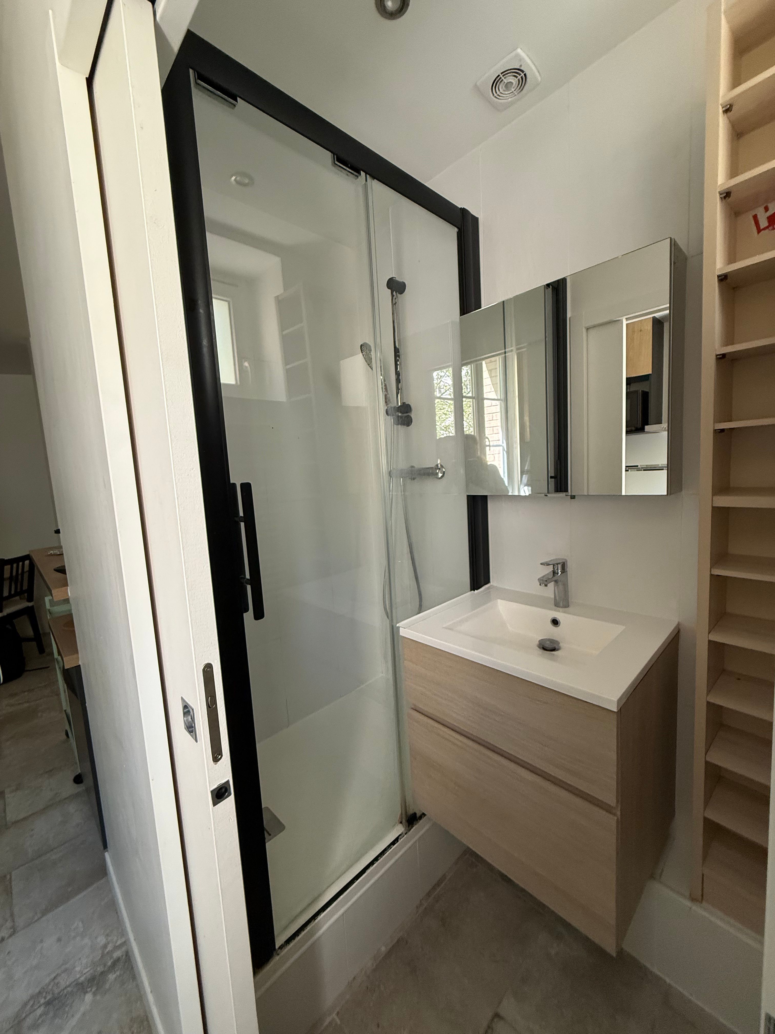 Fully Furnished And Equipped 2 Bedroom Apartment — All-Inclusive - Fully furnished and equipped 2 bedroom apartment — all-inclusive - Gallery - 4