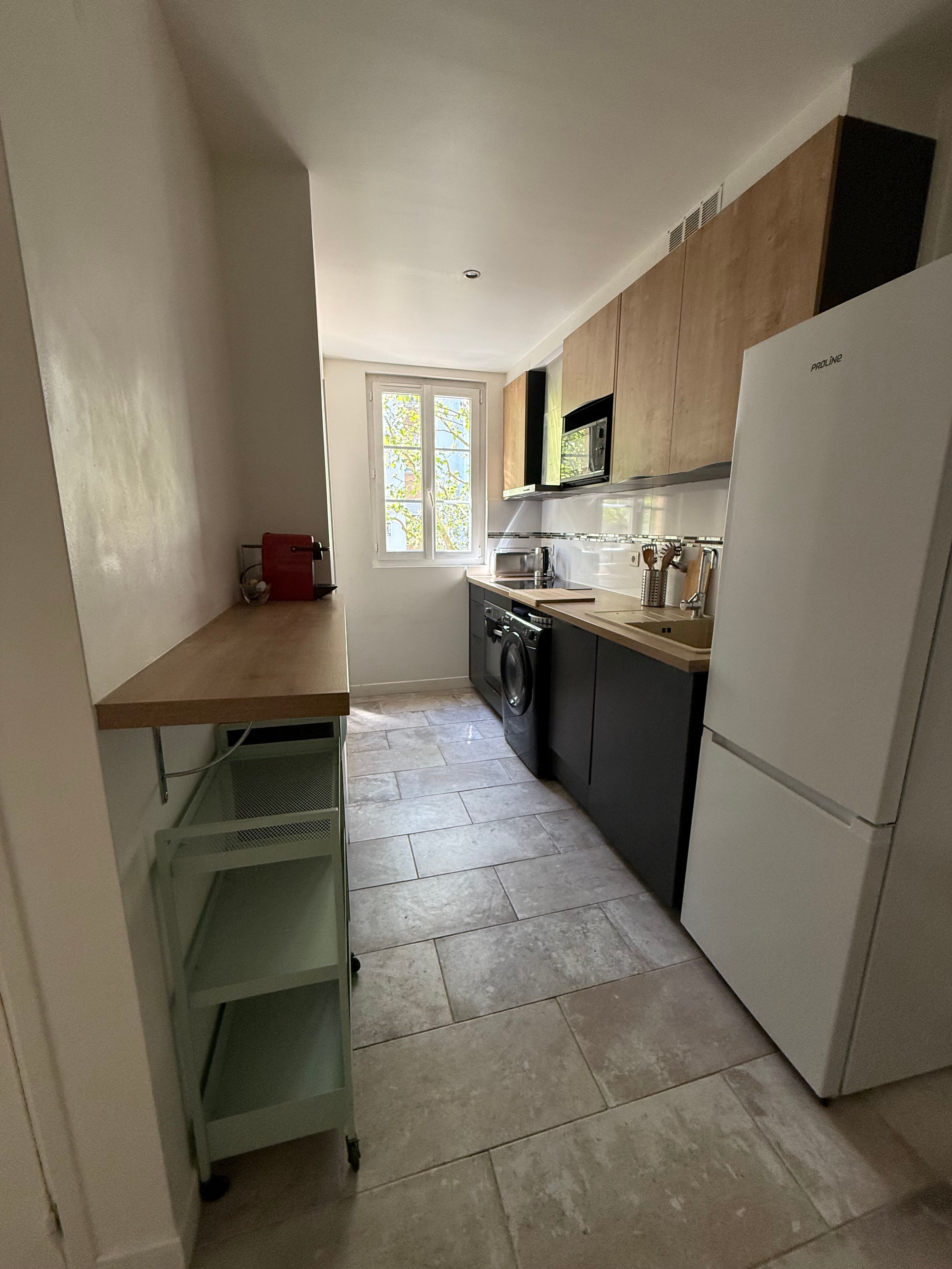  Fully Furnished And Equipped 2 Bedroom Apartment — All-Inclusive  -  Fully furnished and equipped 2 bedroom apartment — all-inclusive  - Gallery -  6