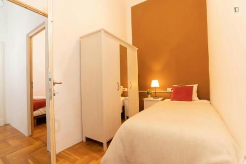 Inviting double bedroom near Budapest-Nyugati
