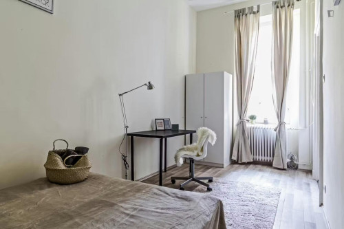 Cozy double bedroom in Budapest