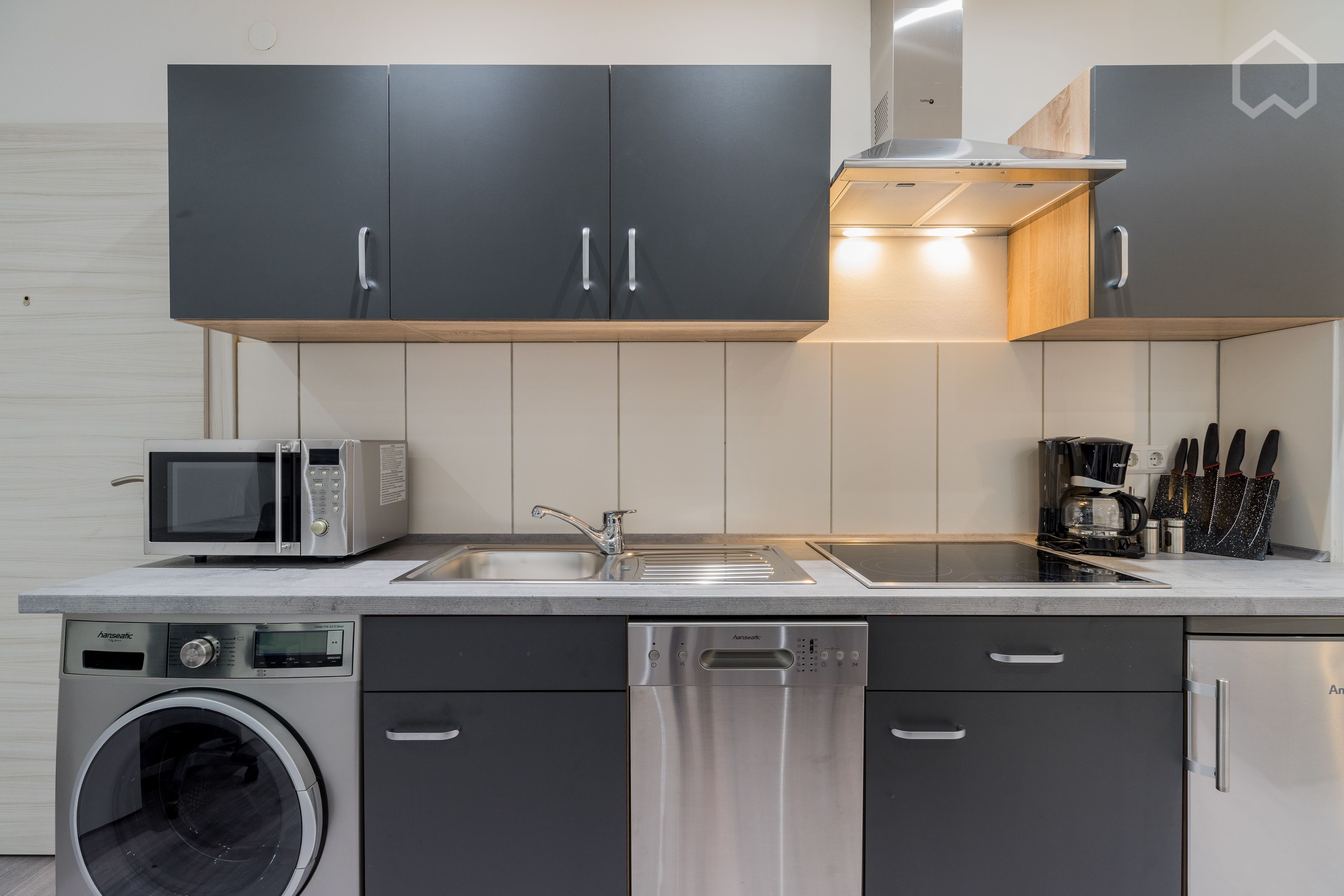  Modern Apartment With Terrace  -  Modern apartment with terrace  - Gallery -  10