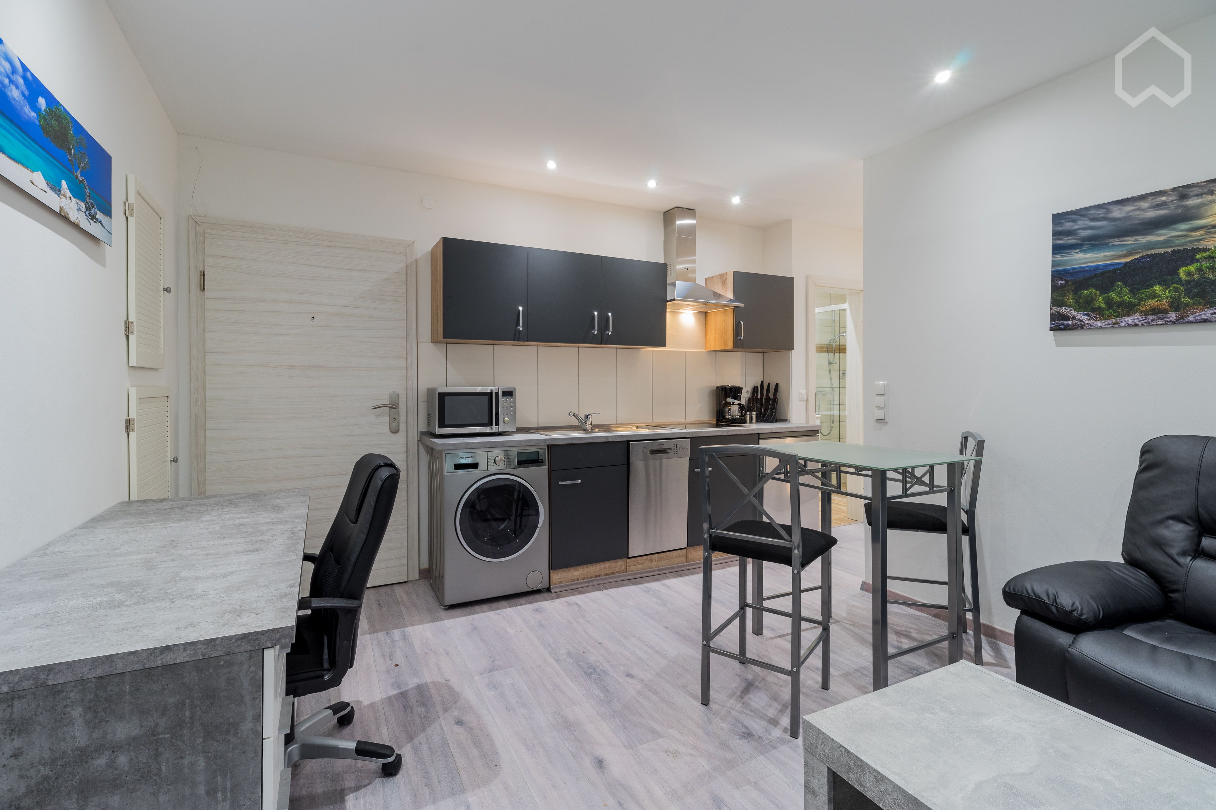  Modern Apartment With Terrace  -  Modern apartment with terrace  - Gallery -  12