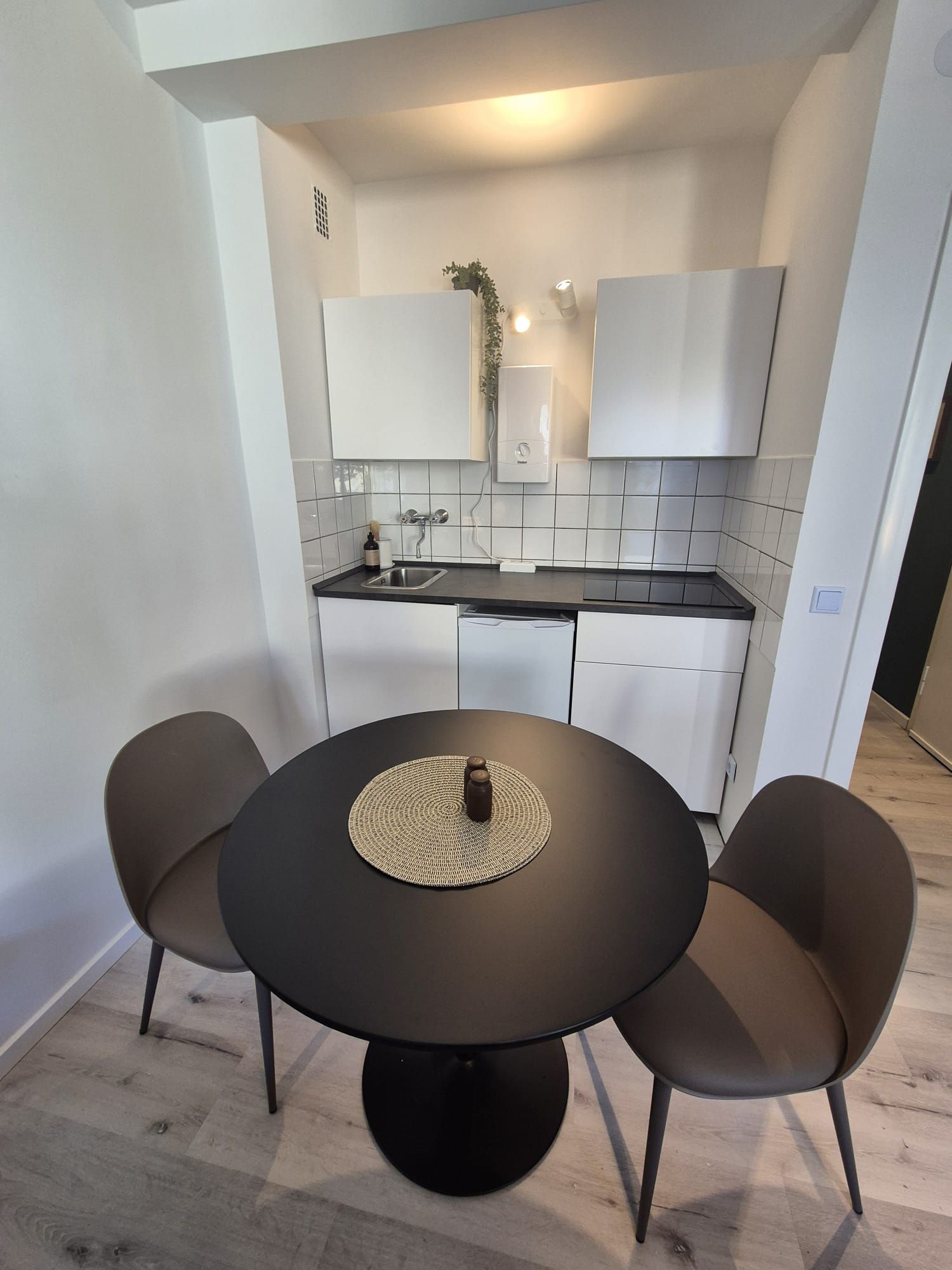  HĀVN Boutique Studio - In The Heart Of MedienHafen  -  HĀVN Boutique Studio - In the heart of MedienHafen  - Gallery -  3