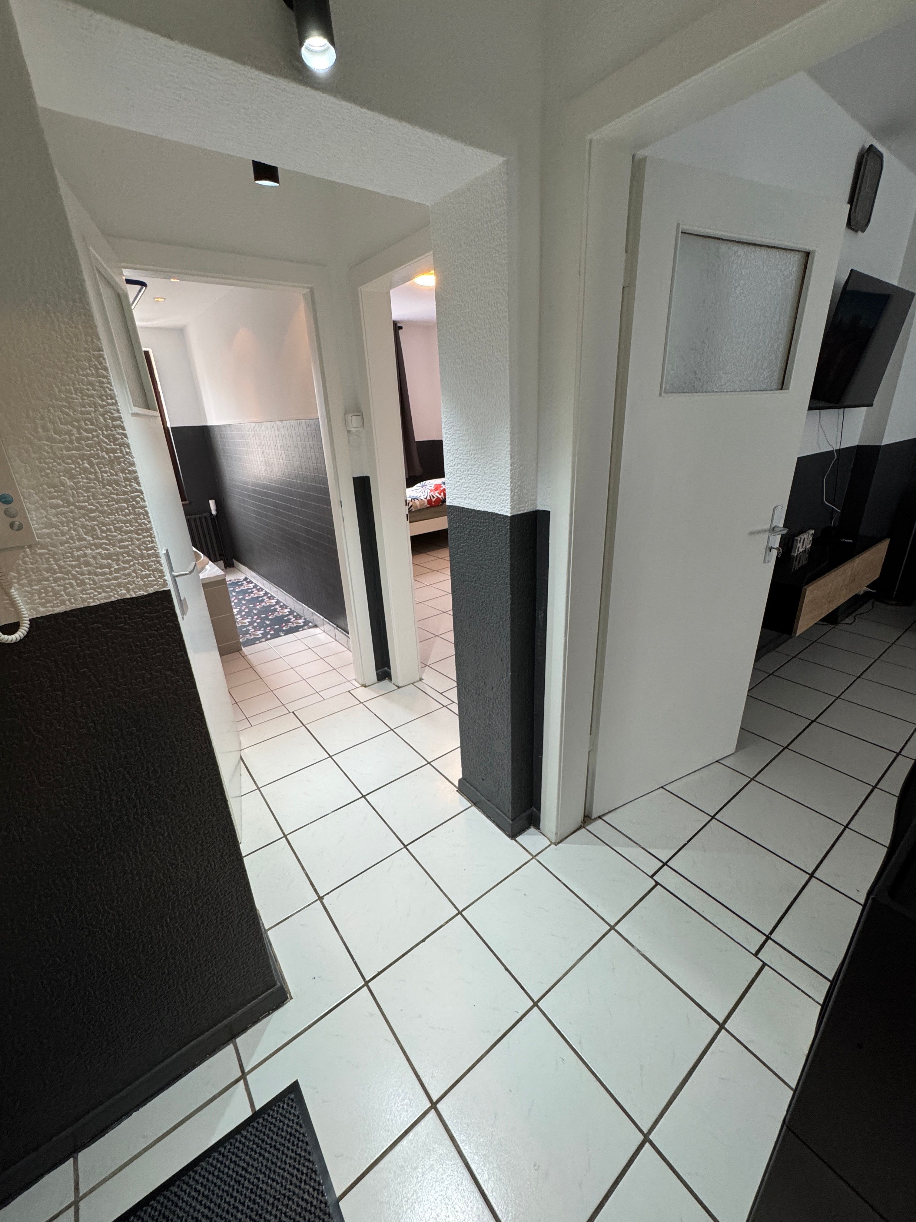 Apartment Near The Main Train Station. Mönchengladbach MG05 - 5
