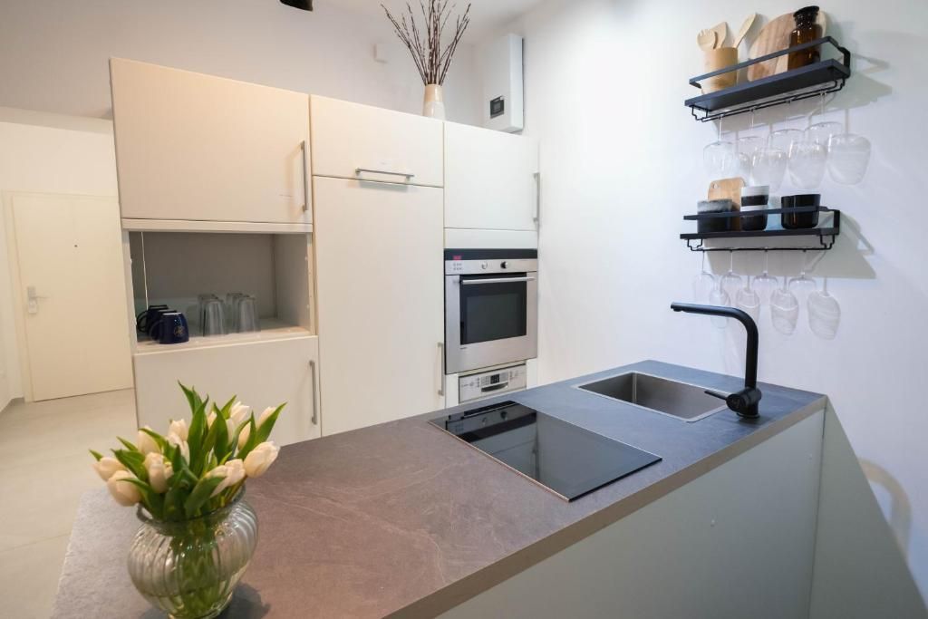  TANIC Deluxe Apartment Garden Central Industrial Fair  -  TANIC Deluxe Apartment Garden Central Industrial Fair  - Gallery -  12