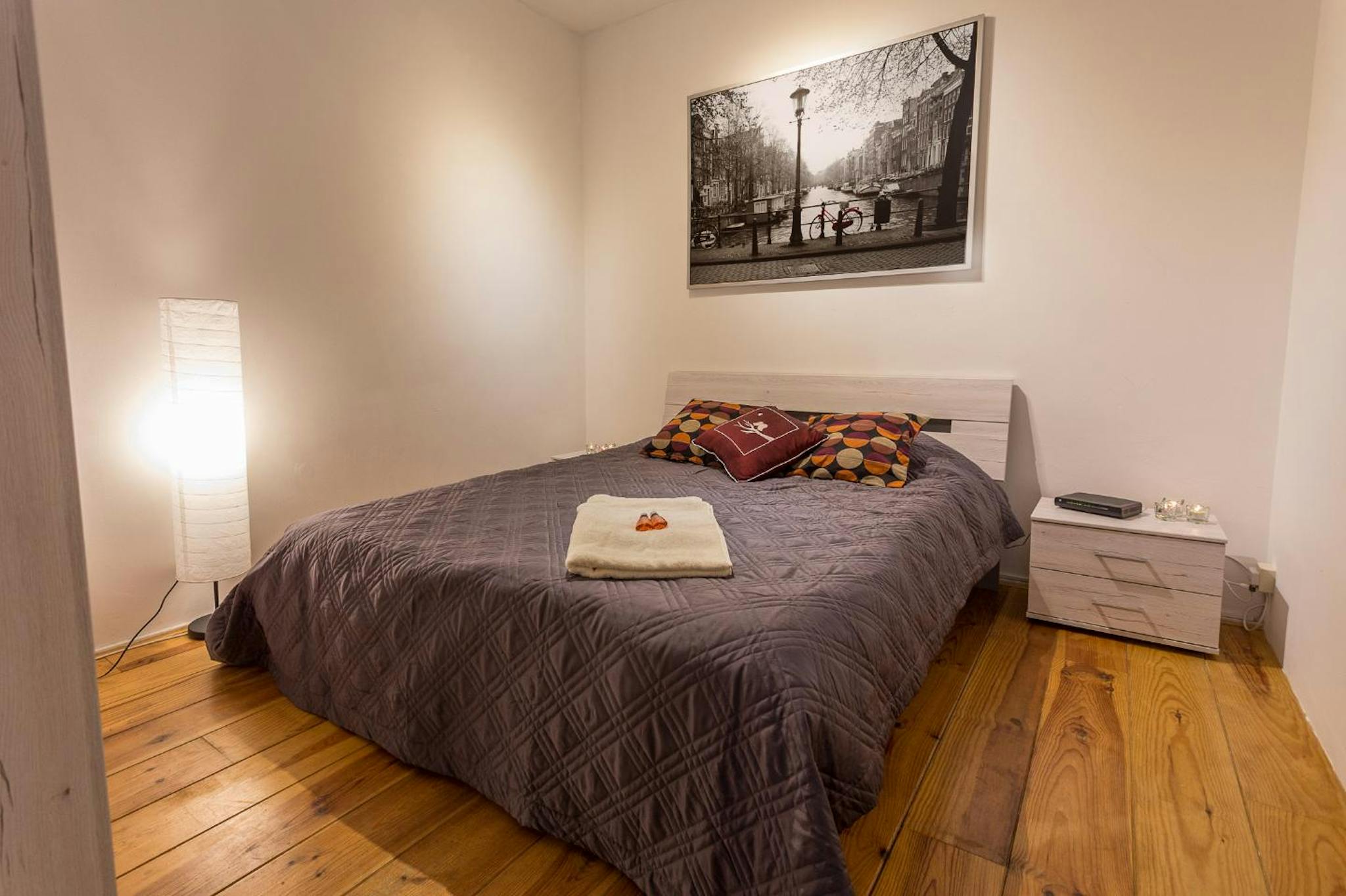  Entire Place  -  Koninginneweg, Amsterdam  - Gallery -  1