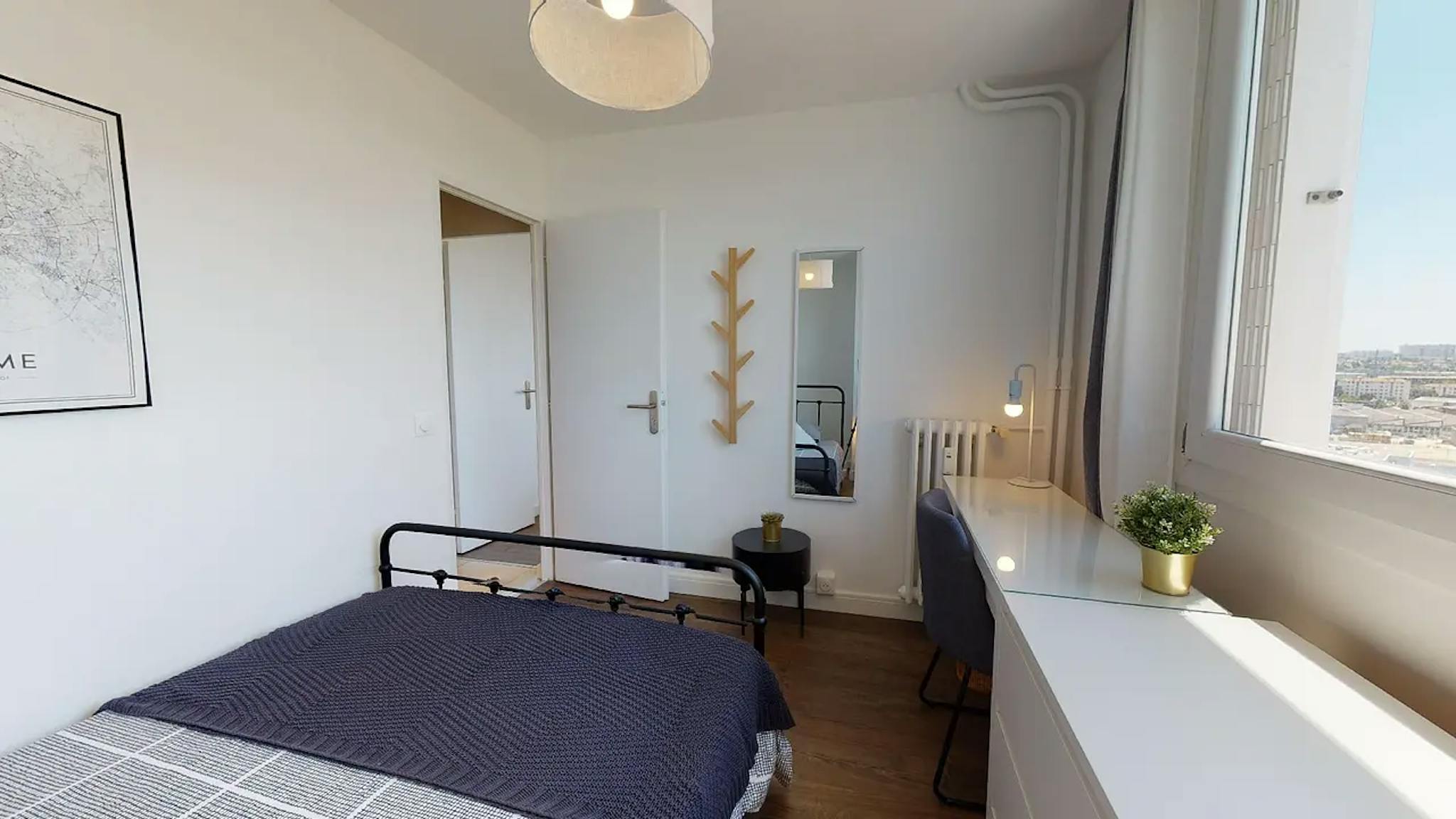  Private Room  -  Boulevard des États-Unis, Lyon  - Gallery -  1