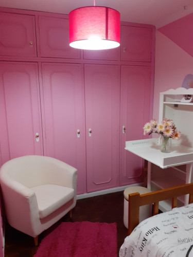 Cosy single bedroom close to João de Deus metro