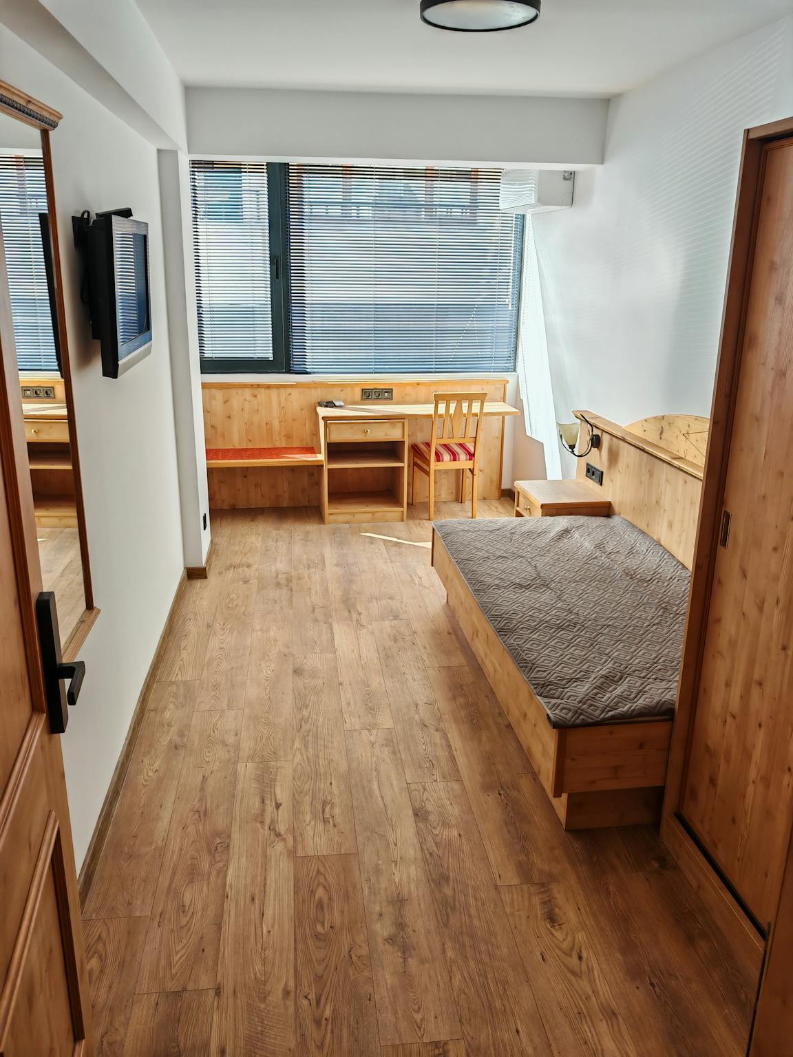  Private Room  -  ulitsa "Danail Dechev", Sofia  - Gallery -  1