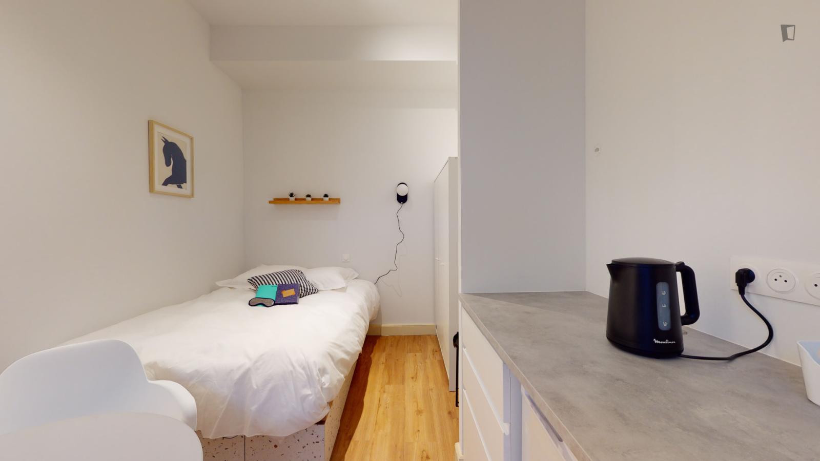  Nice Single Ensuite Bedroom In Marcq-En-Barœul  -  Nice single ensuite bedroom in Marcq-en-Barœul  - Gallery -  1