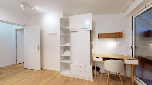 Nice double ensuite bedroom near Parc Victor Hugo