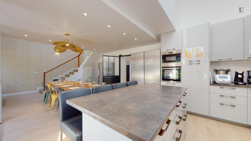 Very cool double bedroom near the Villejuif - Louis Aragon metro