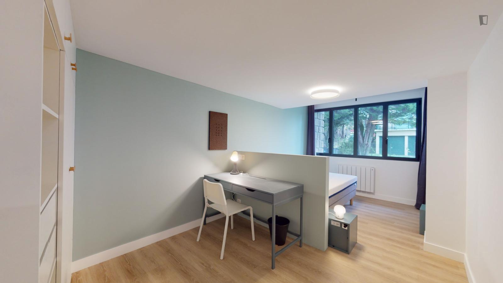  Spacious Double Bedroom In Ivry Sur Seine, Paris  -  Spacious double bedroom in Ivry Sur Seine, Paris  - Gallery -  1