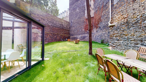 Neat and cosy double ensuite bedroom in 18th arrondissement